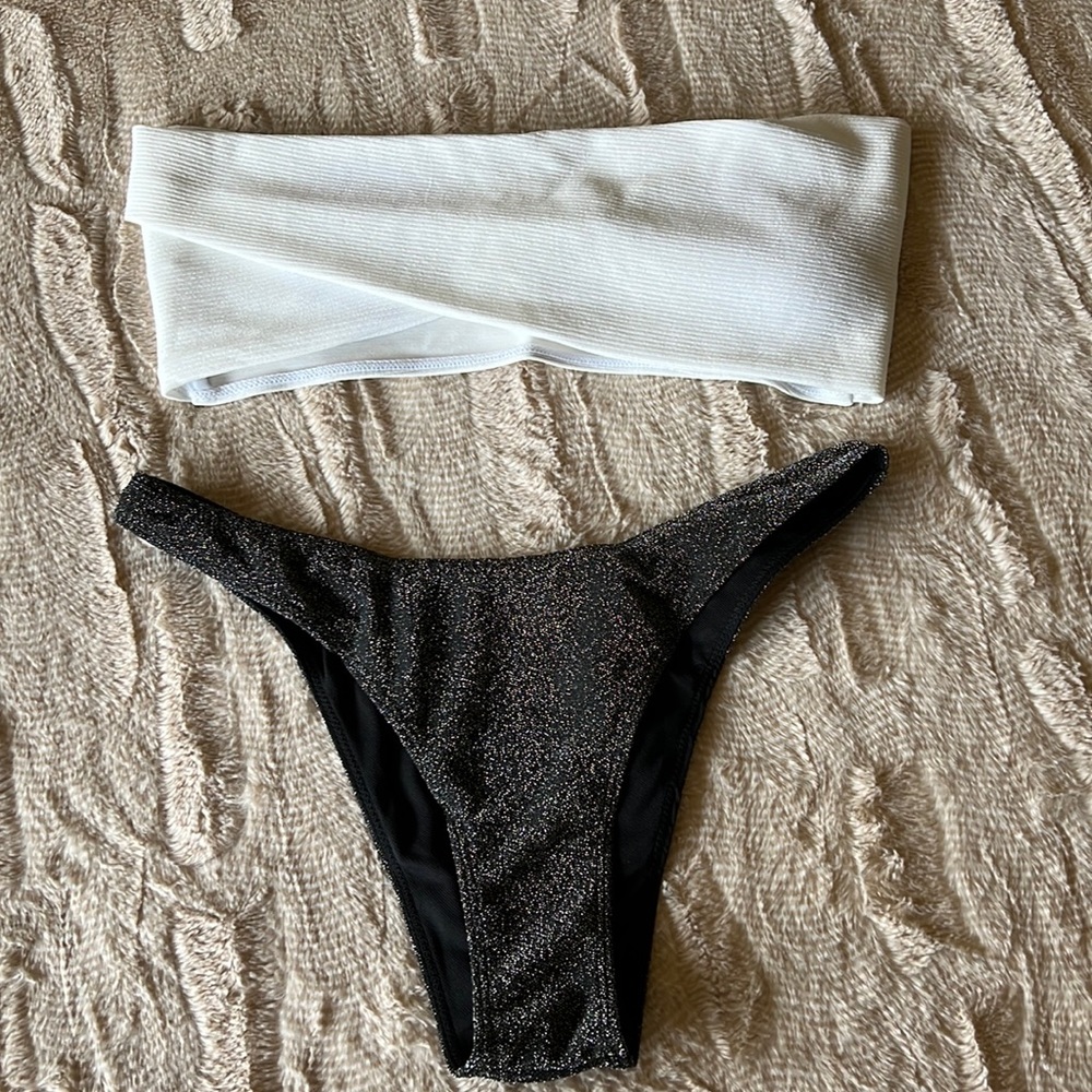 Ribbed Twist Top Bandeau Bikini with Sparkle High Rise Bikini Botto…